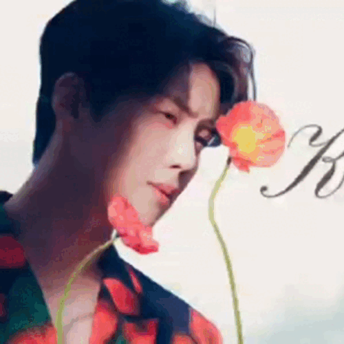 今天最受喜愛的金宣虎模樣