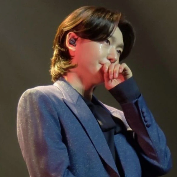 今天最受喜爱的Kim Yongbin模样