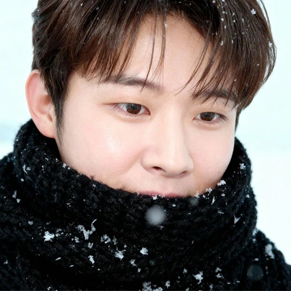 今天最受喜愛的Jinuk模樣