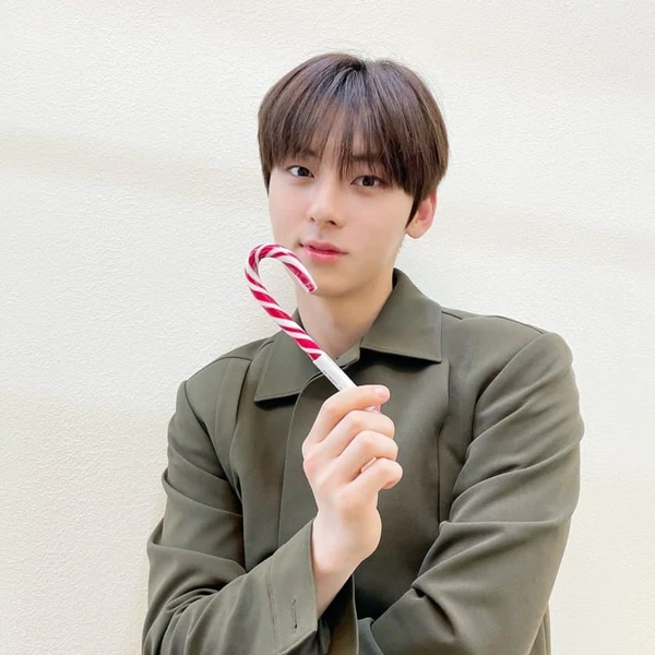 Momen terbaik Hwang Minhyun pilihan penggemar