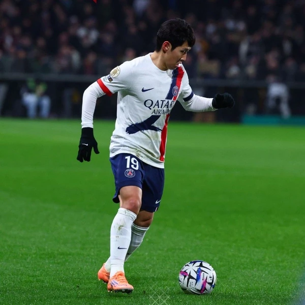 Representative photo of Lee KangIn showing their charm