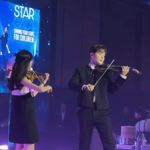 The most loved look of Henry today