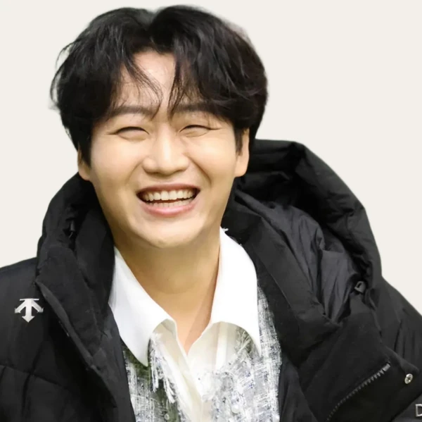 The most loved look of Min Soohyun today