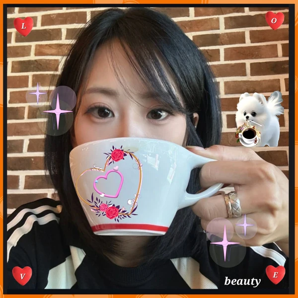 The most loved look of Kang Hyeyeon today