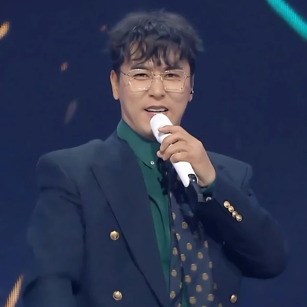 充滿粉絲愛的張民好人氣照片