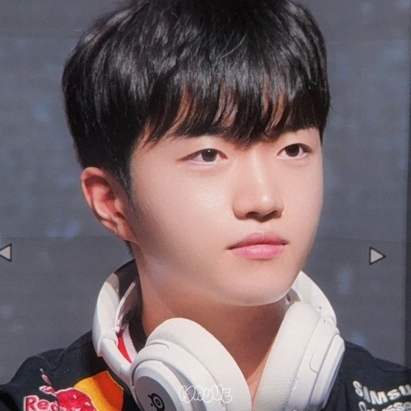 粉丝喜爱的Keria人气头像照片