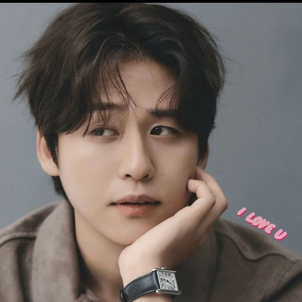 充满粉丝爱意的Lee Solomon人气照片