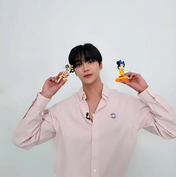 로운 팬심 가득한 인기 사진