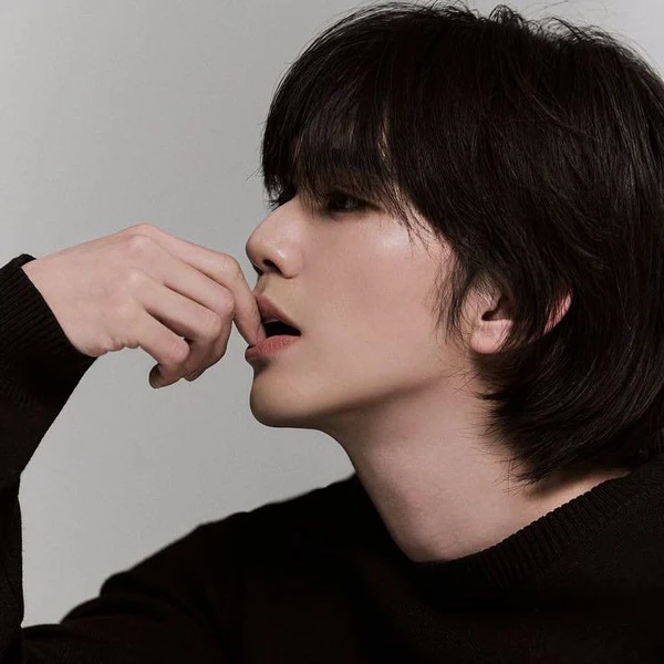 The most loved look of Yoo Seungho today