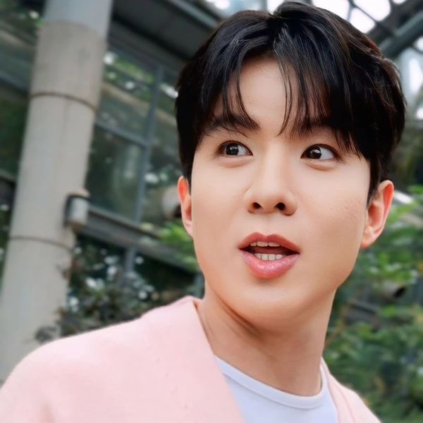 Popular photo full of fans’ love for Na Taejoo