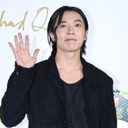 The most loved look of Kim Jaewook today