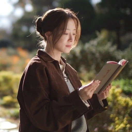 The most loved look of Lee Seyoung today