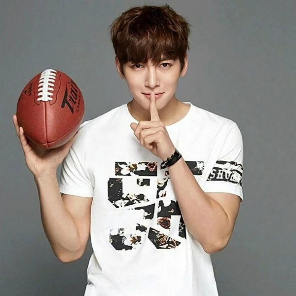 Popular profile image of Ji Changwook selected by vote