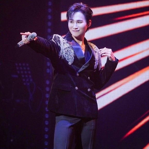 The most loved look of Kim Heejae today