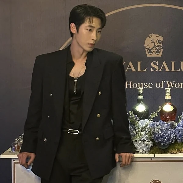 The most loved look of Lee Jaewook today