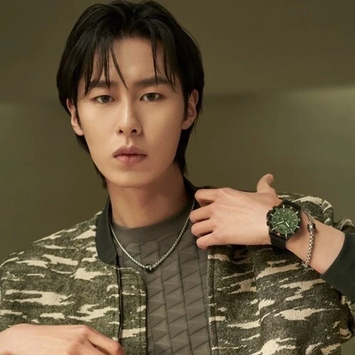 The most loved look of Lee Jaewook today