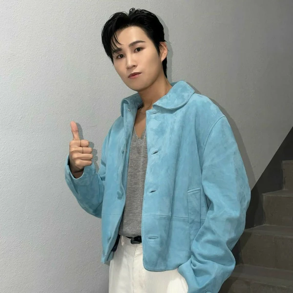 充滿粉絲愛的金熙栽人氣照片