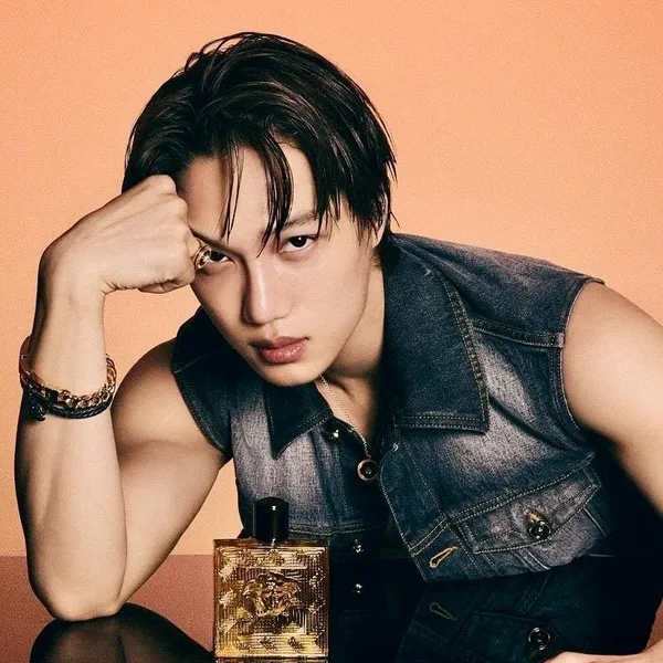 Popular photo full of fans’ love for KAI