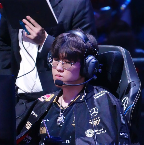 Popular profile photo of Oner loved by fans