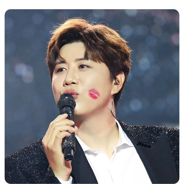 진해성 팬심 가득한 인기 사진