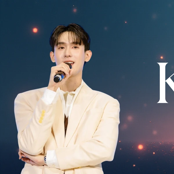 Popular photo full of fans’ love for Book Kasidet Plookphol