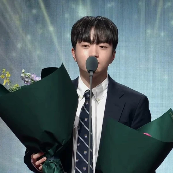 Popular profile image of Keria selected by vote