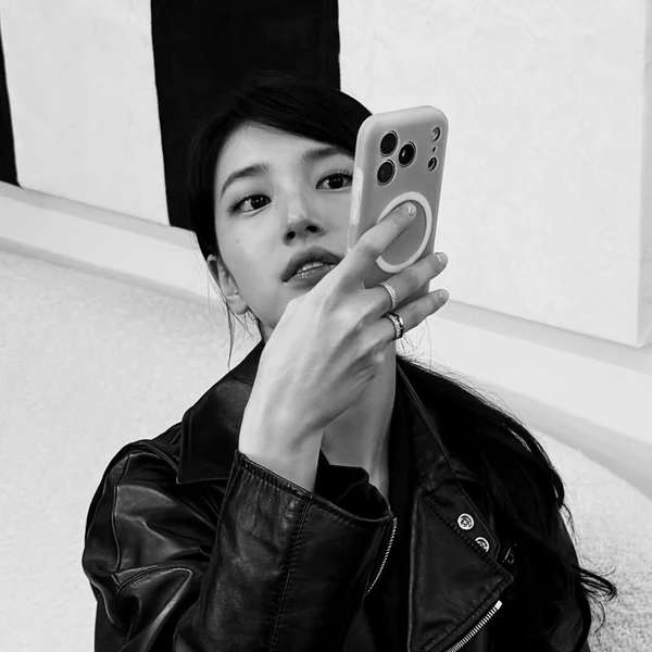 充滿粉絲愛的裴秀智人氣照片