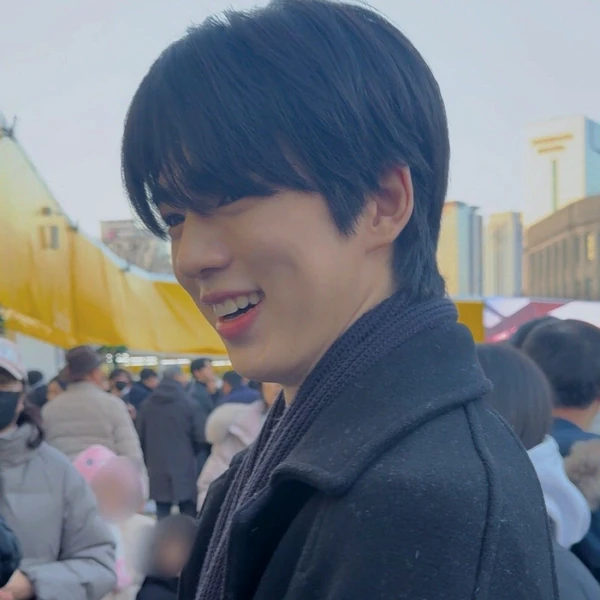 Momen gemilang Cha Junhwan yang dibuat oleh fandom