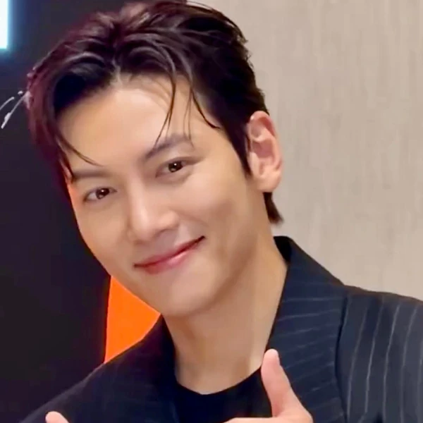 The most loved look of Ji Changwook today