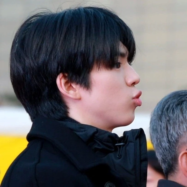 Momen gemilang Cha Junhwan yang dibuat oleh fandom