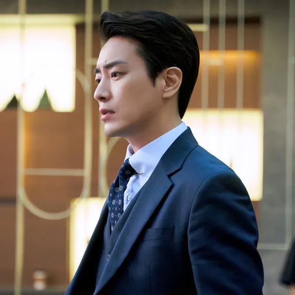 The most loved look of Lee Joonhyuk today