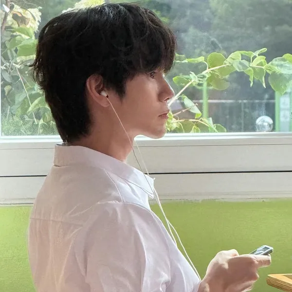 Penampilan Ong Seongwu yang paling disukai hari ini