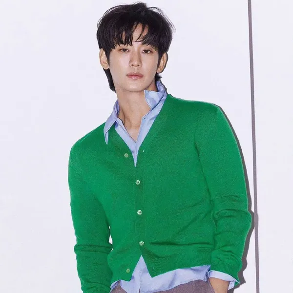 Popular photo full of fans’ love for Kim Soohyun