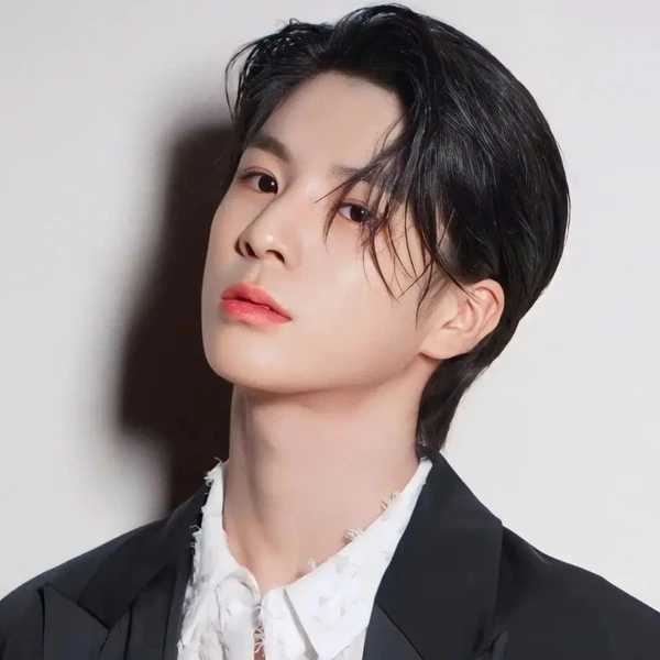 充滿粉絲愛的鄭東元人氣照片