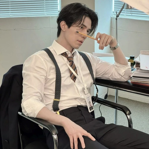 The most loved look of Lee Dongwook today