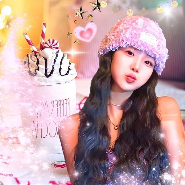 Popular photo full of fans’ love for Kim Soyeon (2004)