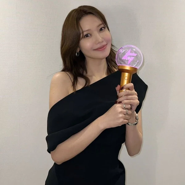 Popular photo full of fans’ love for Sooyoung