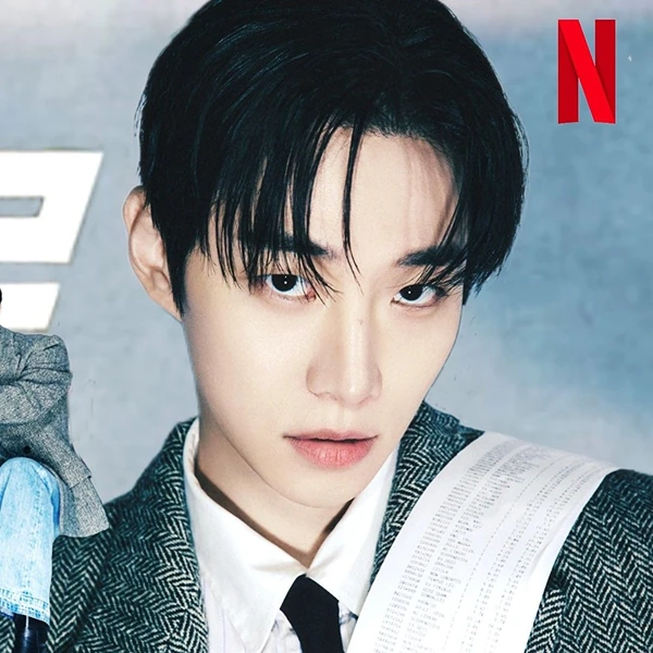 充满粉丝爱意的李俊昊人气照片