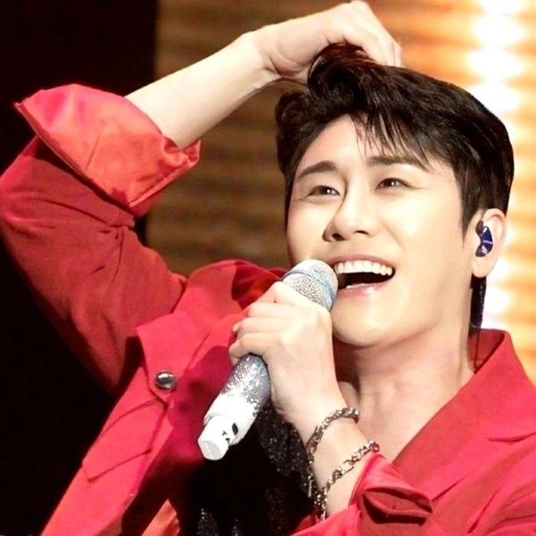 ヨンタクへのファンの愛が詰まった人気写真