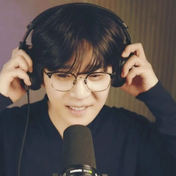 The most loved look of Park Jihoo (Mr. Trot 3) today