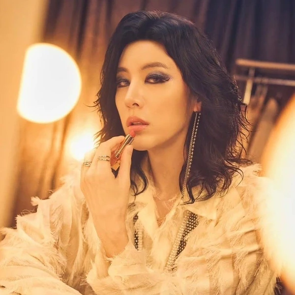 Popular photo full of fans’ love for No Minwoo