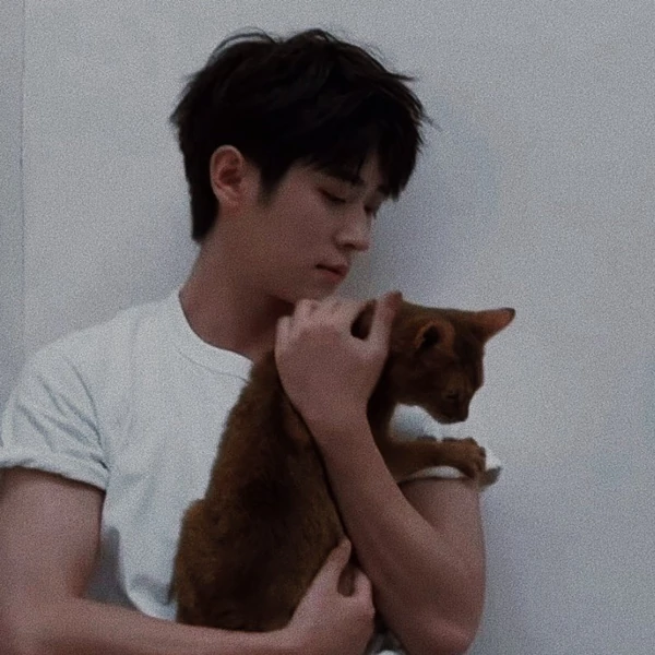 The most loved look of Ryan Lei today