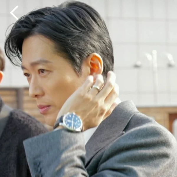 充滿粉絲愛的南宮珉人氣照片