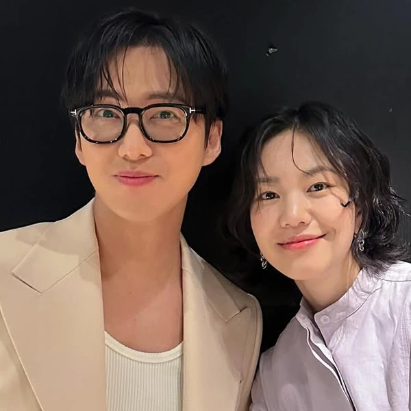 Popular photo full of fans’ love for Namkoong Min