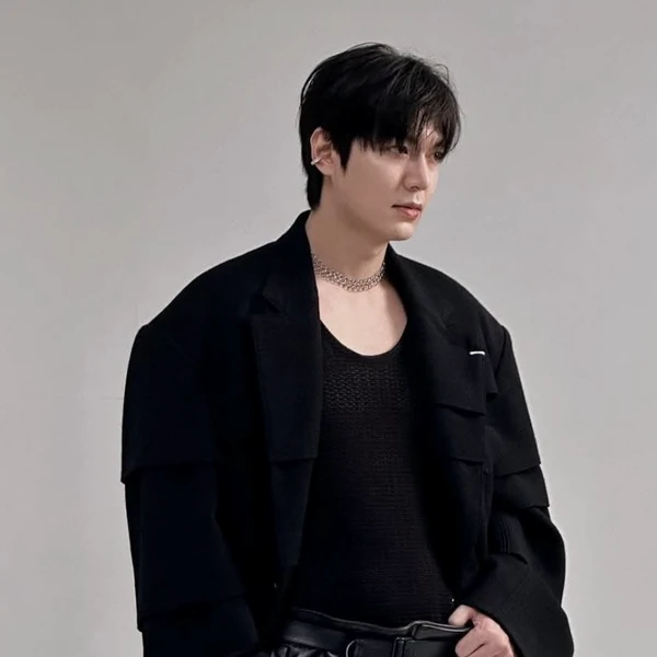 充满粉丝爱意的李敏镐人气照片