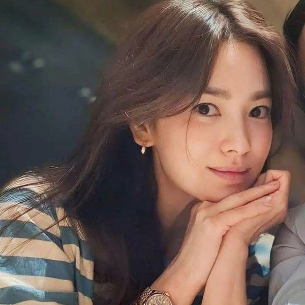 Popular photo full of fans’ love for Song Hyekyo
