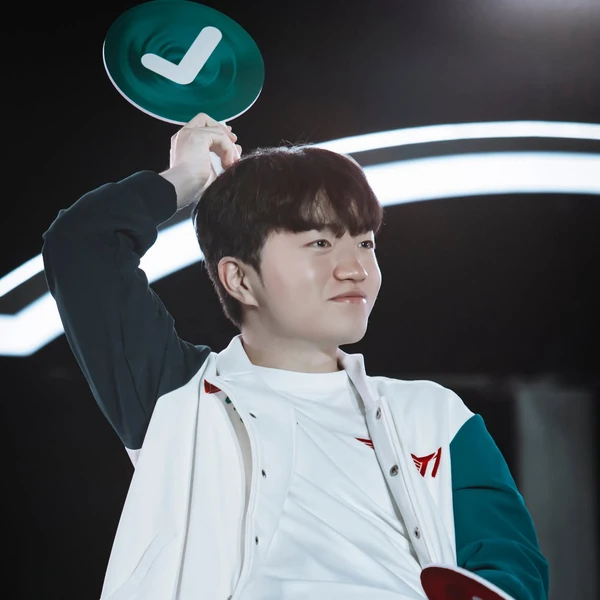 Top moment of Keria chosen by fans