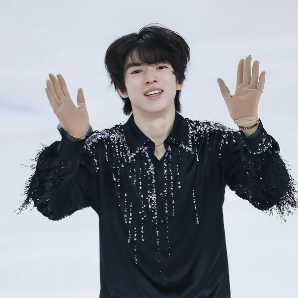 Foto profil terbaik Cha Junhwan hari ini di Choeaedol Celeb