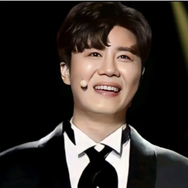 充滿粉絲愛的晉海成人氣照片