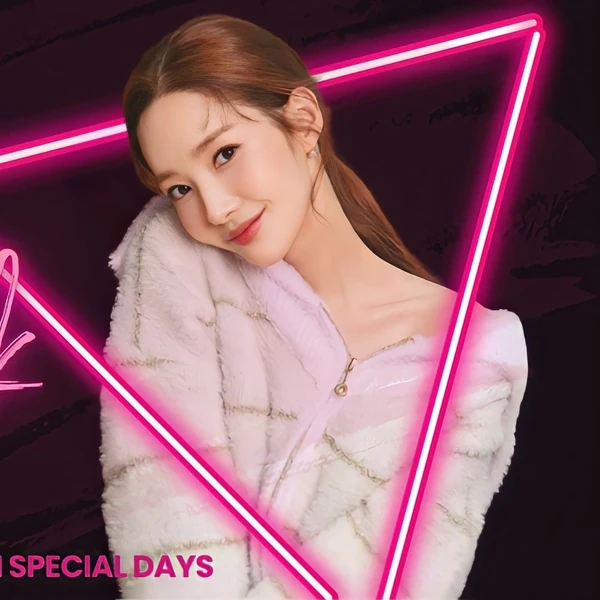 The most loved look of Park Minyoung today